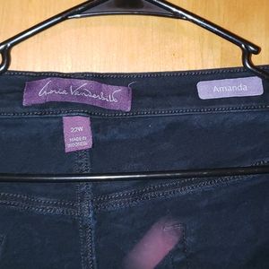 Black Gloria Vanderbilt dress jeans